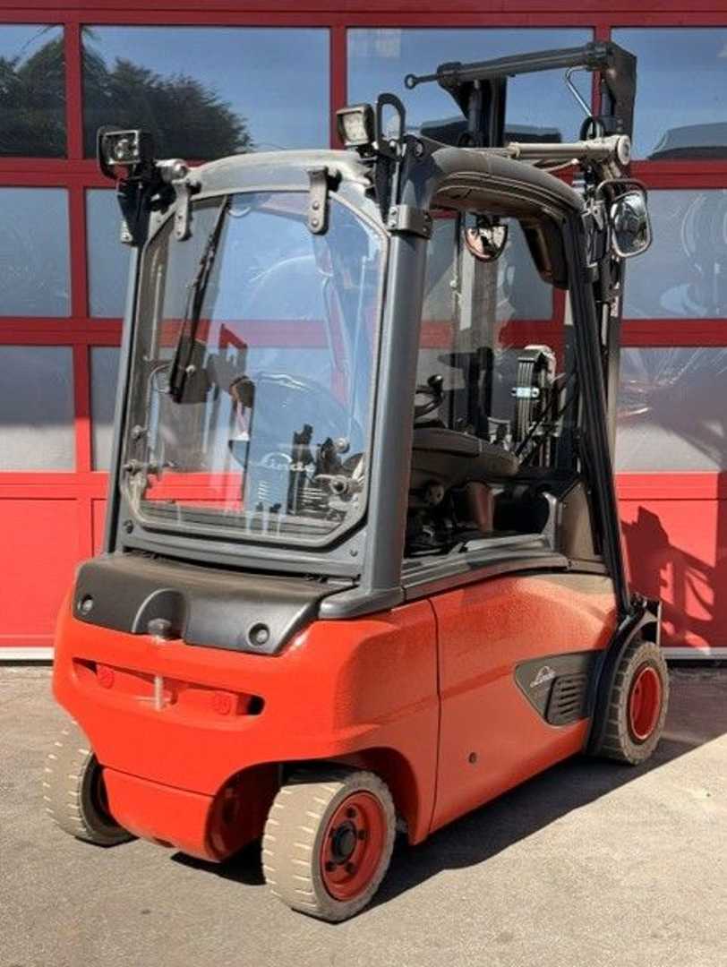 Used Forklift Linde E20PL-02 4 ratų šakinis krautuvas (Image 5) Used Forklift Linde E20PL-02 4 ratų šakinis krautuvas (Image 5)