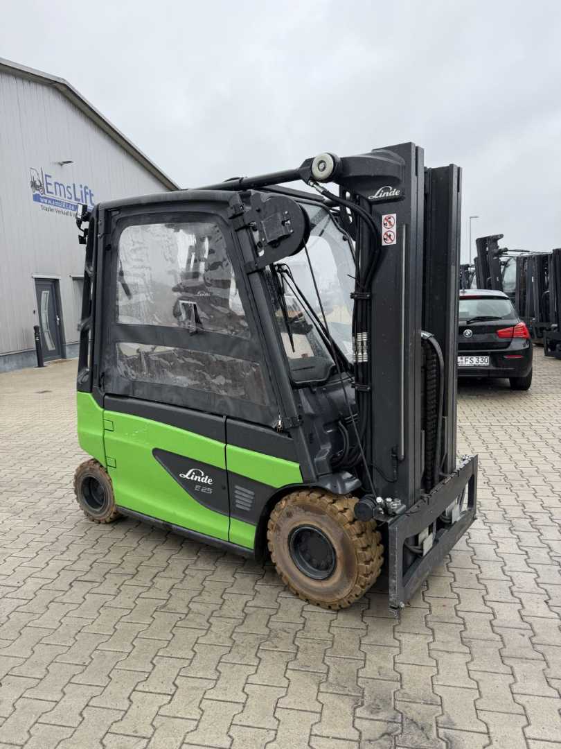 Used Forklift Linde E25L-01 4 ratų šakinis krautuvas (Image 3) Used Forklift Linde E25L-01 4 ratų šakinis krautuvas (Image 3)