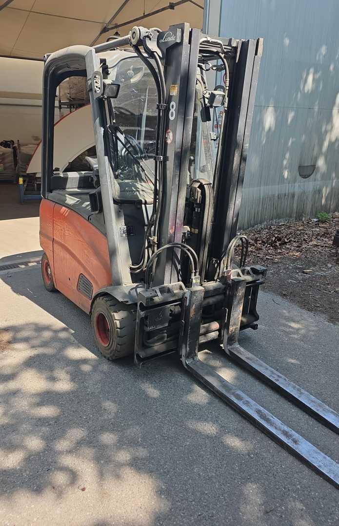 Used Forklift Linde E20PH-01 4 ratų šakinis krautuvas (Image 3)