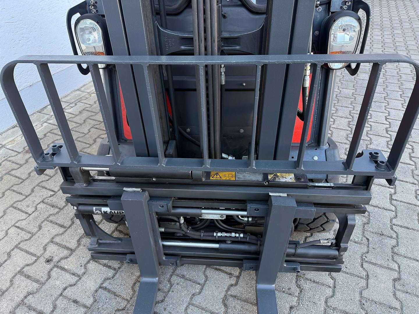 Used Forklift Linde E18PH-02 4 ratų šakinis krautuvas (Image 3) Used Forklift Linde E18PH-02 4 ratų šakinis krautuvas (Image 3)