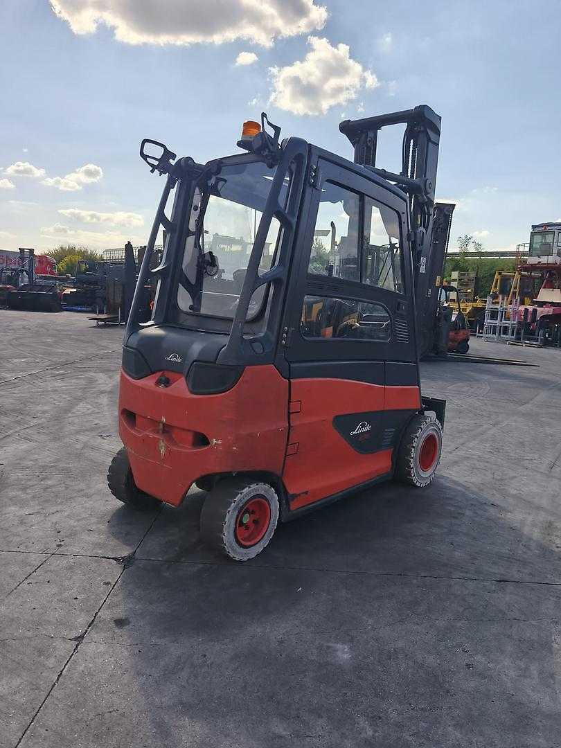 Used Forklift Linde E35HL-01 4 ratų šakinis krautuvas (Image 3) Used Forklift Linde E35HL-01 4 ratų šakinis krautuvas (Image 3)
