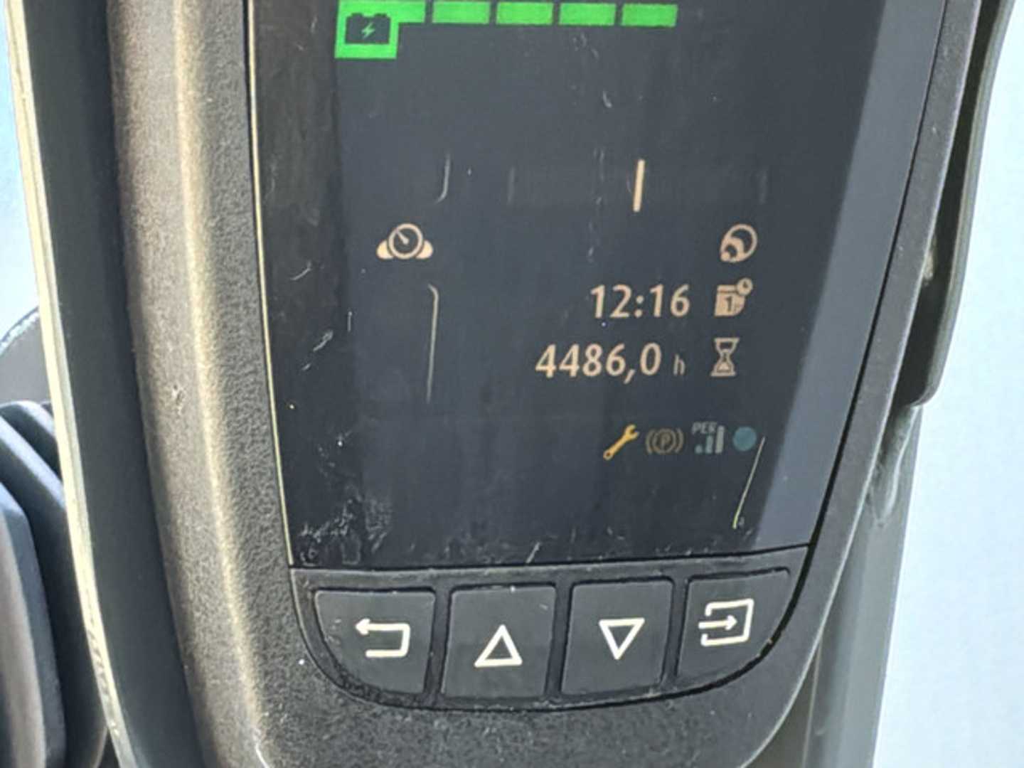 Used Forklift Linde E16P-02 4 ratų šakinis krautuvas (Image 4) Used Forklift Linde E16P-02 4 ratų šakinis krautuvas (Image 4)