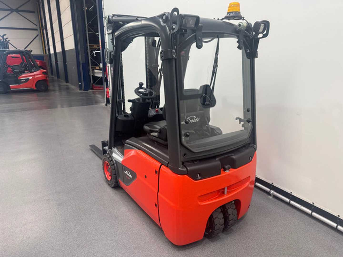 Used Forklift Linde E 16-02 4 ratų šakinis krautuvas (Image 7) Used Forklift Linde E 16-02 4 ratų šakinis krautuvas (Image 7)