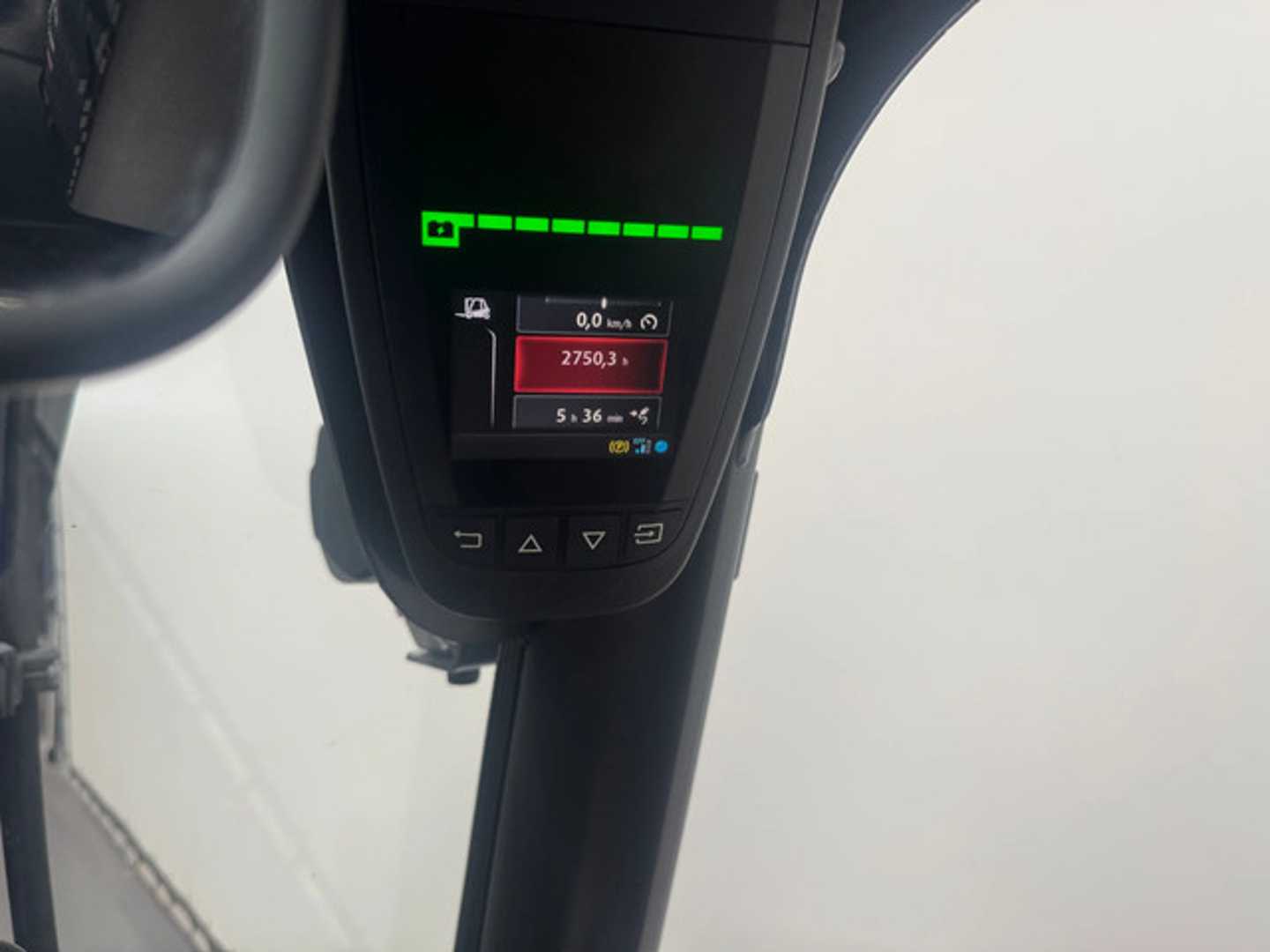 Used Forklift Linde E 16-02 4 ratų šakinis krautuvas (Image 9) Used Forklift Linde E 16-02 4 ratų šakinis krautuvas (Image 9)