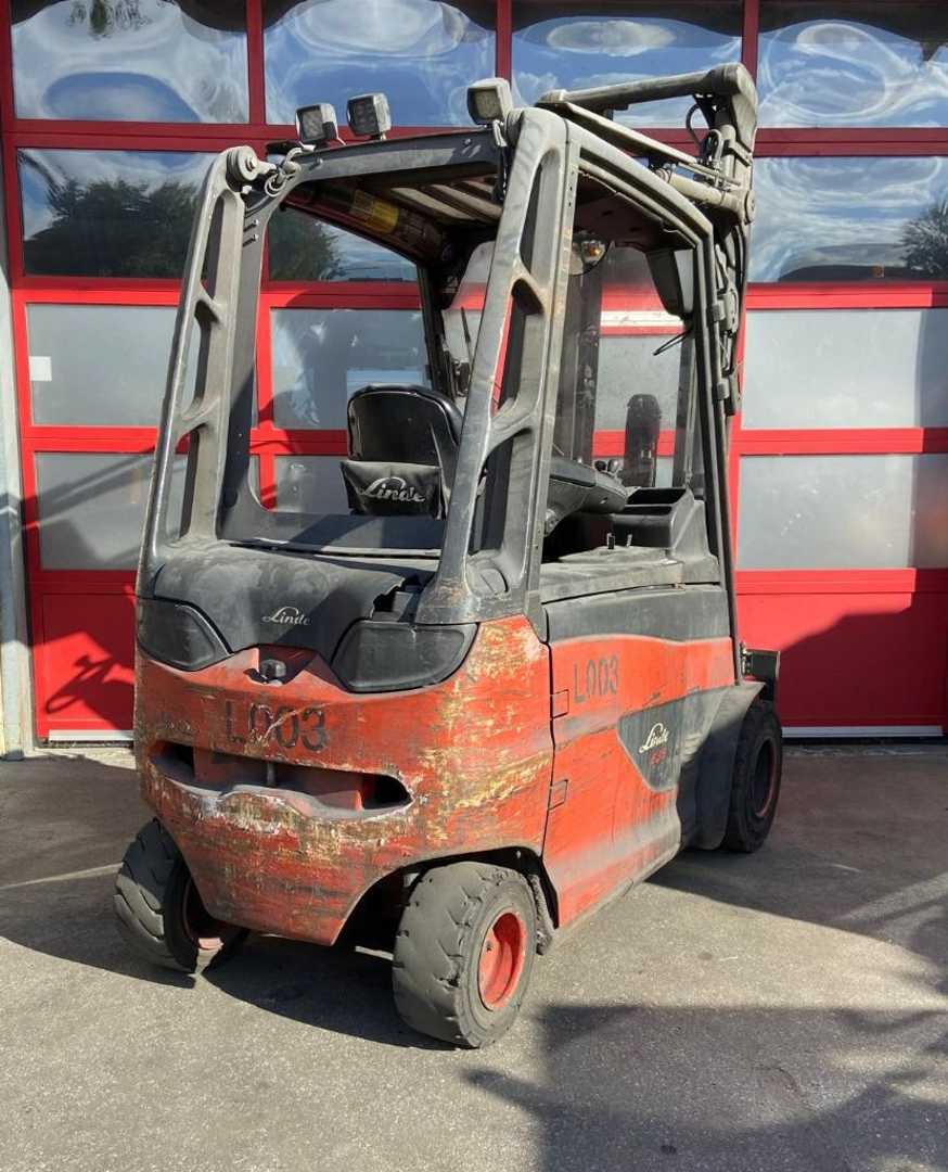 Used Forklift Linde E35HL-01 4 ratų šakinis krautuvas (Image 3) Used Forklift Linde E35HL-01 4 ratų šakinis krautuvas (Image 3)