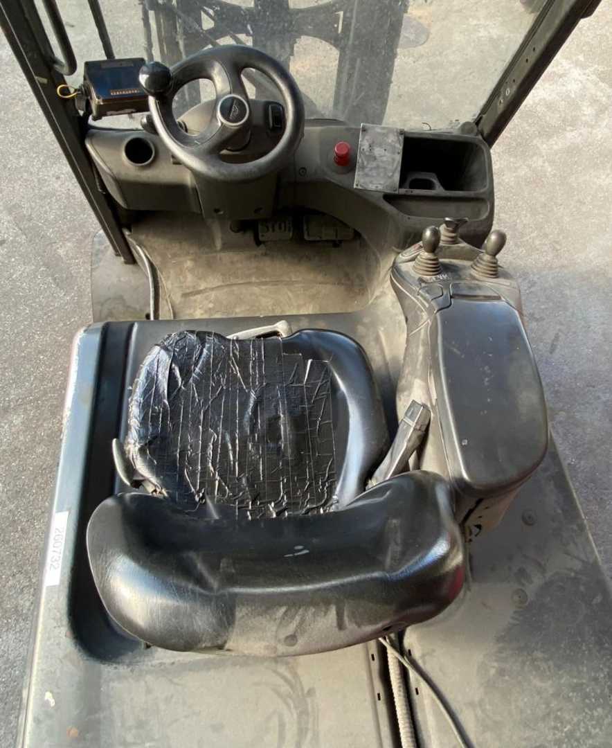 Used Forklift Linde E35HL-01 4 ratų šakinis krautuvas (Image 5) Used Forklift Linde E35HL-01 4 ratų šakinis krautuvas (Image 5)