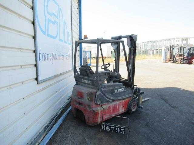 Used Forklift Linde E14-02 4 ratų šakinis krautuvas (Image 2) Used Forklift Linde E14-02 4 ratų šakinis krautuvas (Image 2)
