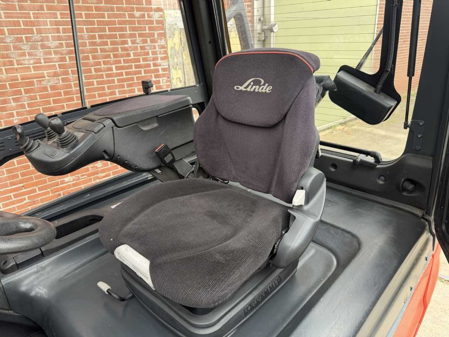 Used Forklift Linde E50HL-01 4 ratų šakinis krautuvas (Image 7) Used Forklift Linde E50HL-01 4 ratų šakinis krautuvas (Image 7)