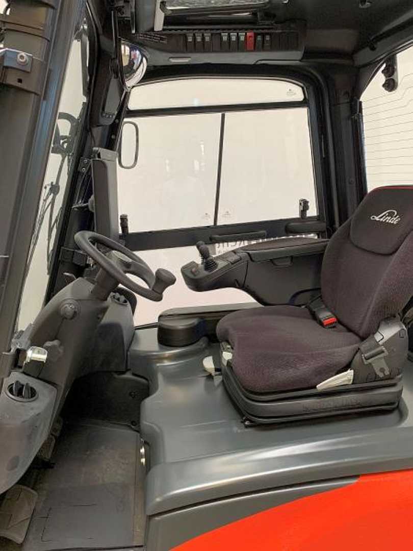 Used Forklift Linde E 20 PH EVO 386-02 4 ratų šakinis krautuvas (Image 4) Used Forklift Linde E 20 PH EVO 386-02 4 ratų šakinis krautuvas (Image 4)