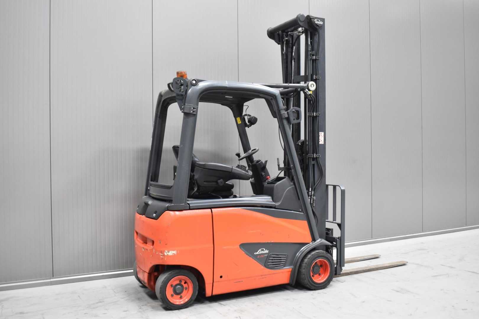 Used Forklift Linde E 20 PH - 02 /58599/ 4 ratų šakinis krautuvas (Image 4) Used Forklift Linde E 20 PH - 02 /58599/ 4 ratų šakinis krautuvas (Image 4)