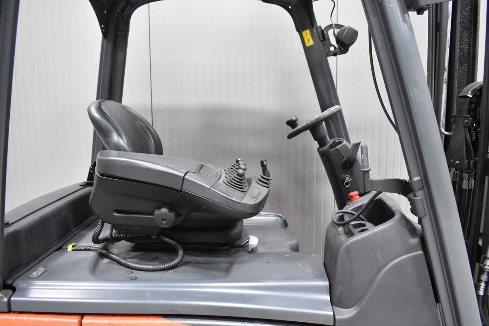Used Forklift Linde E 20 PH - 02 /58599/ 4 ratų šakinis krautuvas (Image 5) Used Forklift Linde E 20 PH - 02 /58599/ 4 ratų šakinis krautuvas (Image 5)