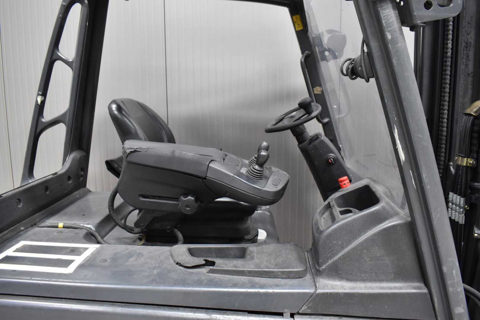Used Forklift Linde E 25 L - 01 /58842/ 4 ratų šakinis krautuvas (Image 5) Used Forklift Linde E 25 L - 01 /58842/ 4 ratų šakinis krautuvas (Image 5)
