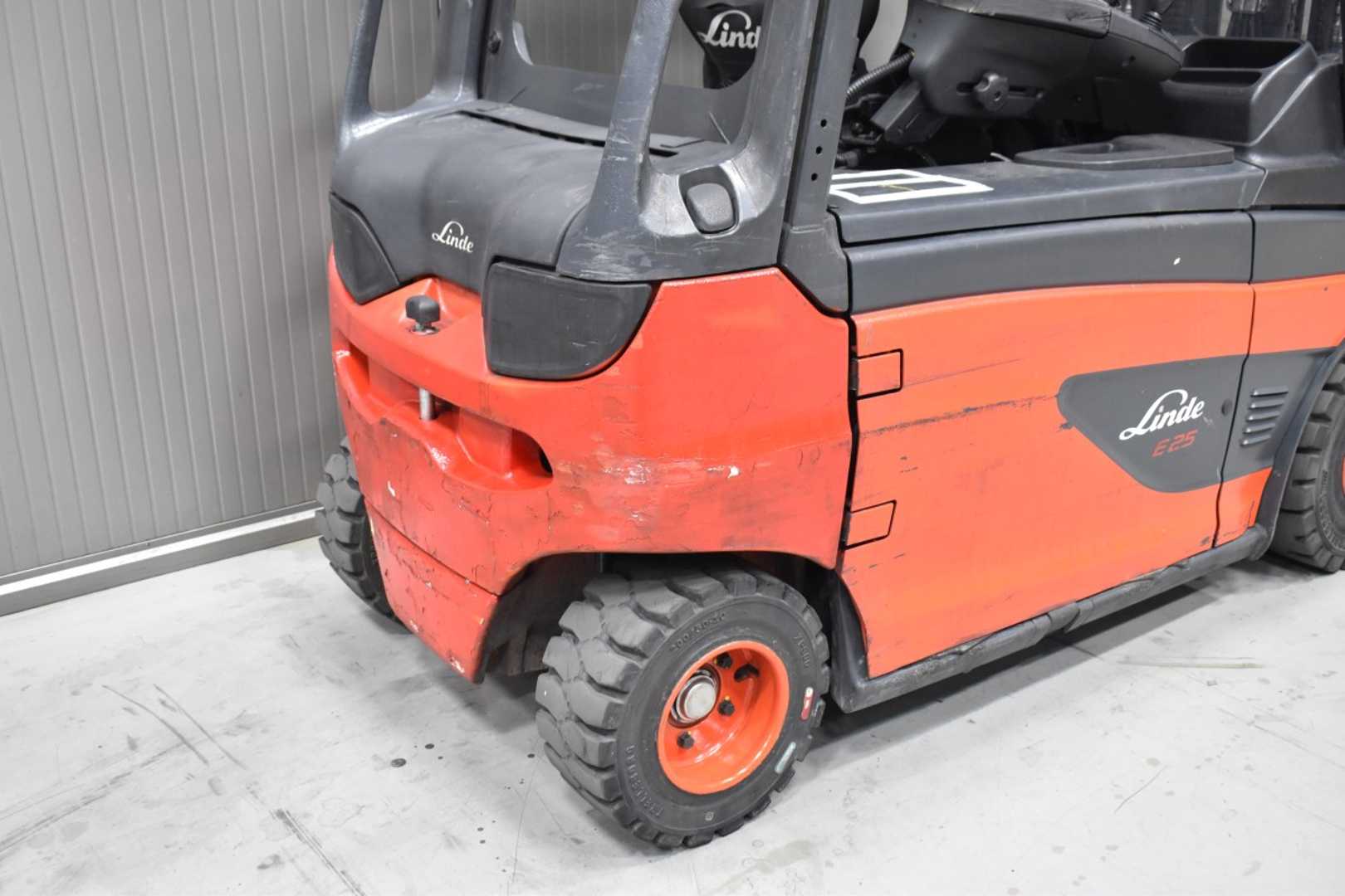 Used Forklift Linde E 25 L - 01 /58841/ 4 ratų šakinis krautuvas (Image 8) Used Forklift Linde E 25 L - 01 /58841/ 4 ratų šakinis krautuvas (Image 8)