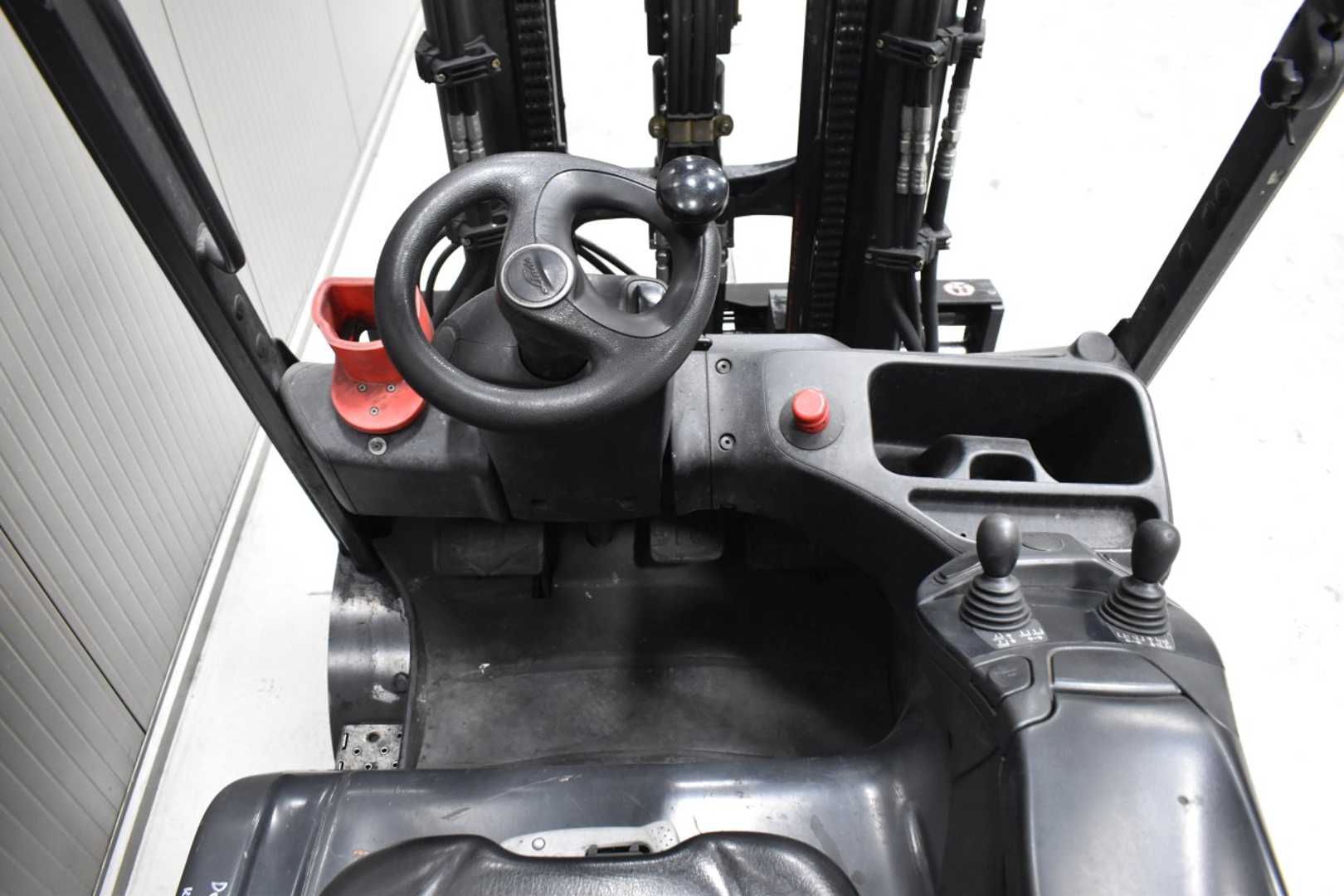 Used Forklift Linde E 25 L - 01 /58843/ 4 ratų šakinis krautuvas (Image 7) Used Forklift Linde E 25 L - 01 /58843/ 4 ratų šakinis krautuvas (Image 7)