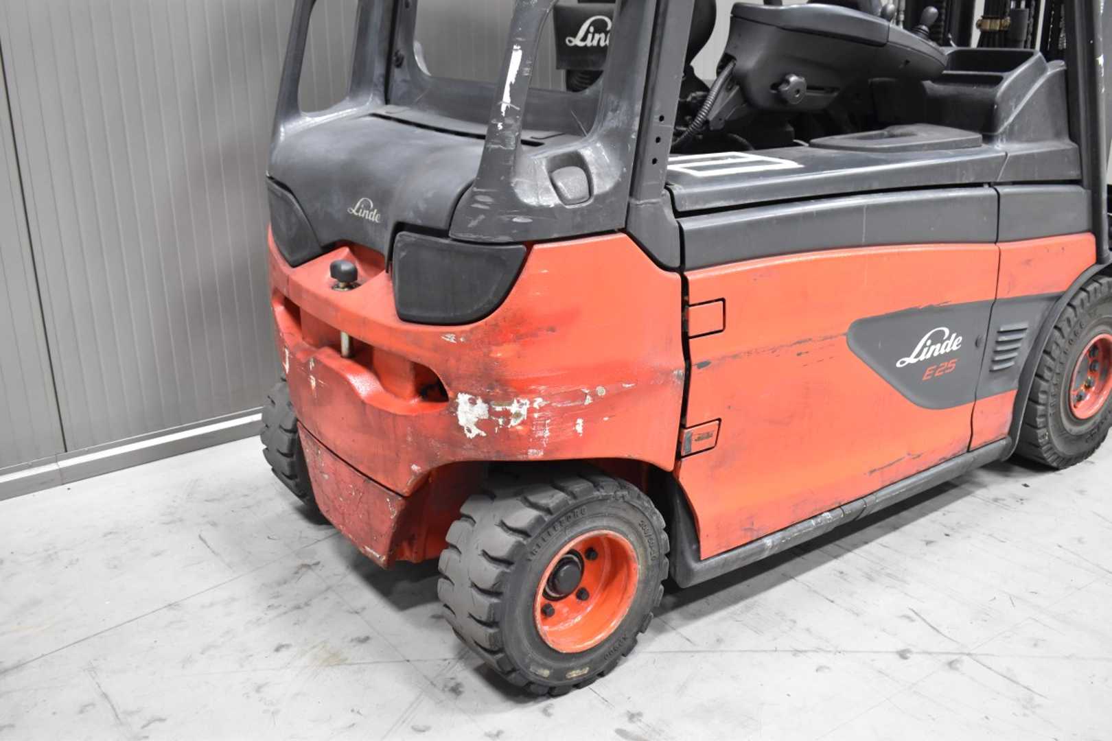 Used Forklift Linde E 25 L - 01 /58843/ 4 ratų šakinis krautuvas (Image 8) Used Forklift Linde E 25 L - 01 /58843/ 4 ratų šakinis krautuvas (Image 8)