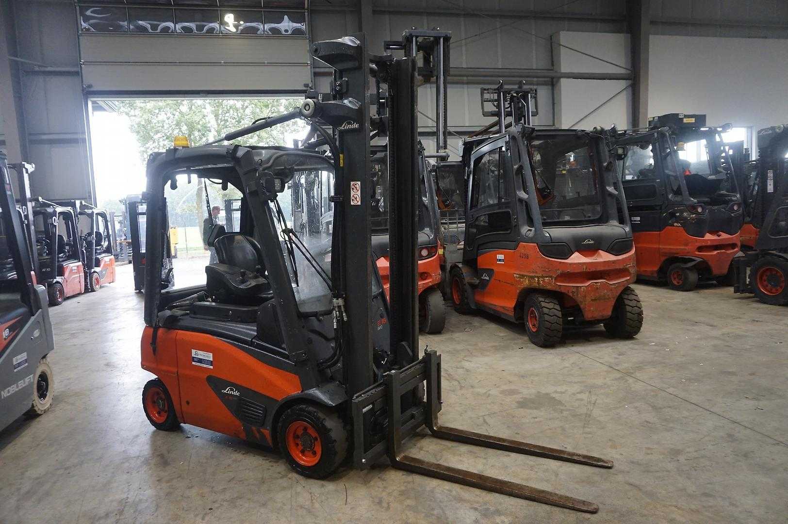 Used Forklift Linde E 16P-02 - Nur 1.821 Stunden 4 ratų šakinis krautuvas (Image 3) Used Forklift Linde E 16P-02 - Nur 1.821 Stunden 4 ratų šakinis krautuvas (Image 3)