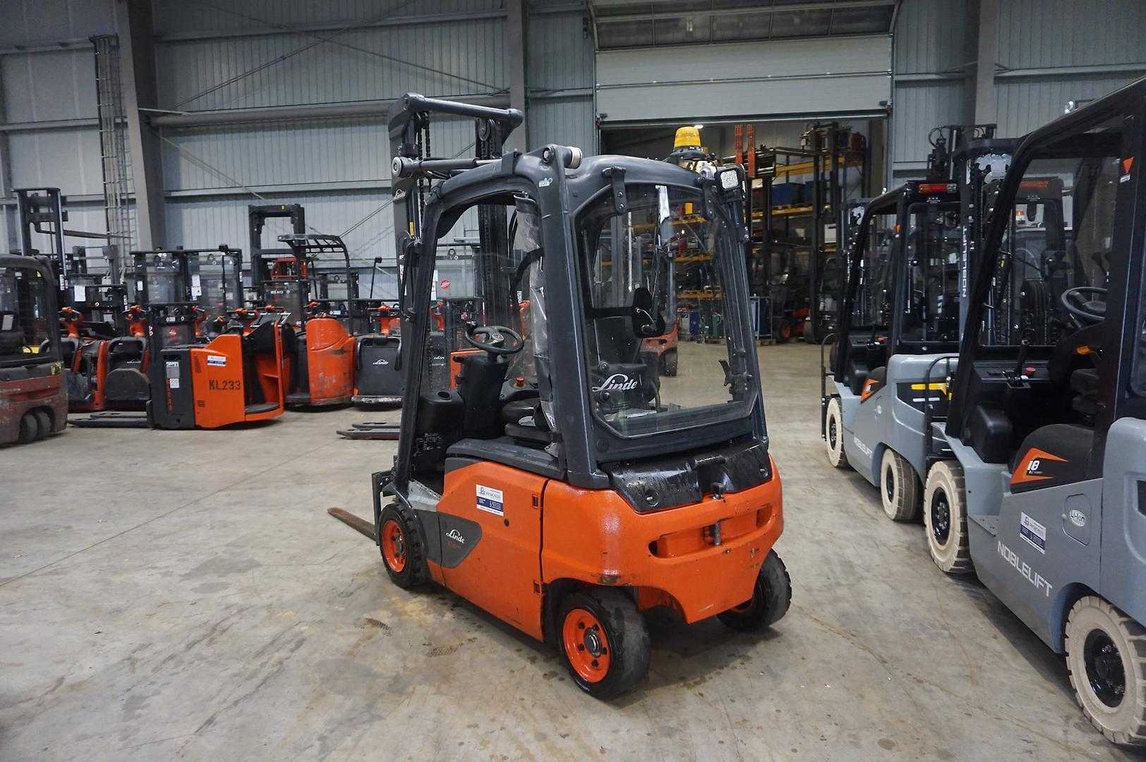 Used Forklift Linde E 16P-02 - Nur 1.821 Stunden 4 ratų šakinis krautuvas (Image 4) Used Forklift Linde E 16P-02 - Nur 1.821 Stunden 4 ratų šakinis krautuvas (Image 4)