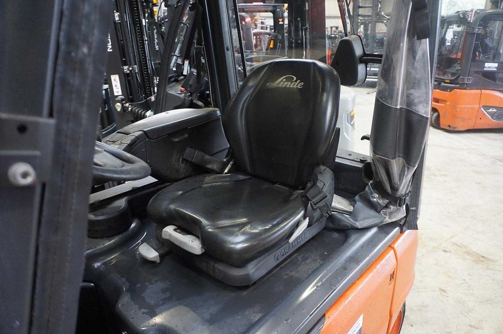 Used Forklift Linde E 16P-02 - Nur 1.821 Stunden 4 ratų šakinis krautuvas (Image 5) Used Forklift Linde E 16P-02 - Nur 1.821 Stunden 4 ratų šakinis krautuvas (Image 5)