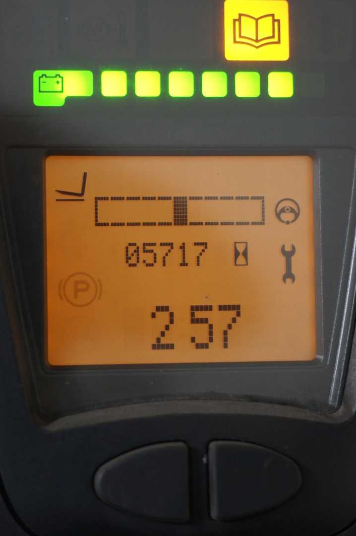 Used Forklift Linde E 25 387 4 ratų šakinis krautuvas (Image 8) Used Forklift Linde E 25 387 4 ratų šakinis krautuvas (Image 8)