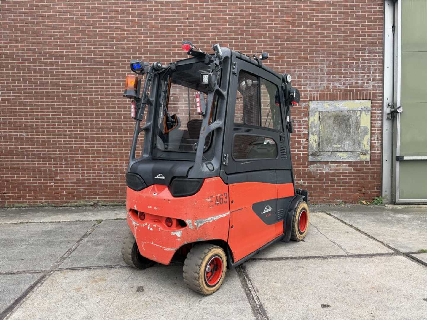 Used Forklift Linde E35HL-01 4 ratų šakinis krautuvas (Image 3) Used Forklift Linde E35HL-01 4 ratų šakinis krautuvas (Image 3)
