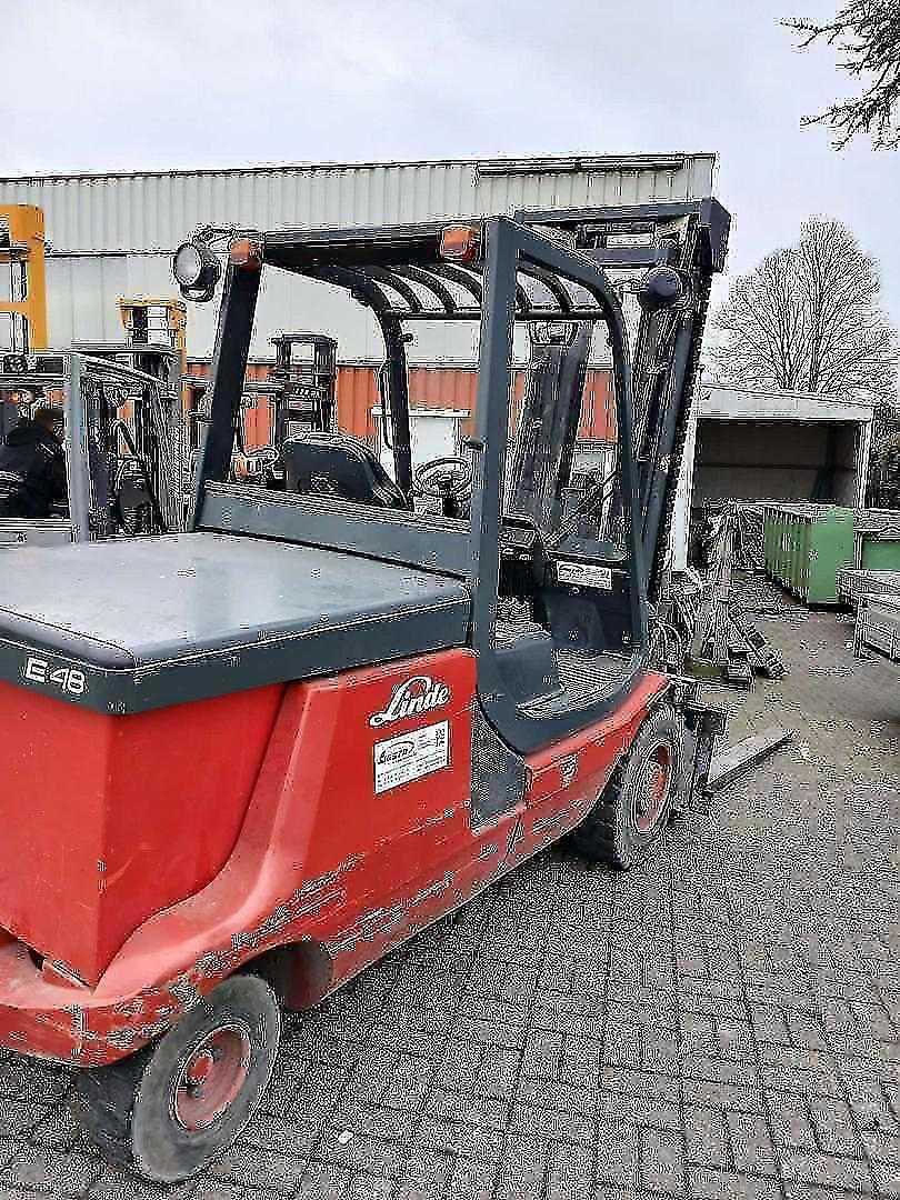 Used Forklift Linde E48 4 ratų šakinis krautuvas (Image 7) Used Forklift Linde E48 4 ratų šakinis krautuvas (Image 7)