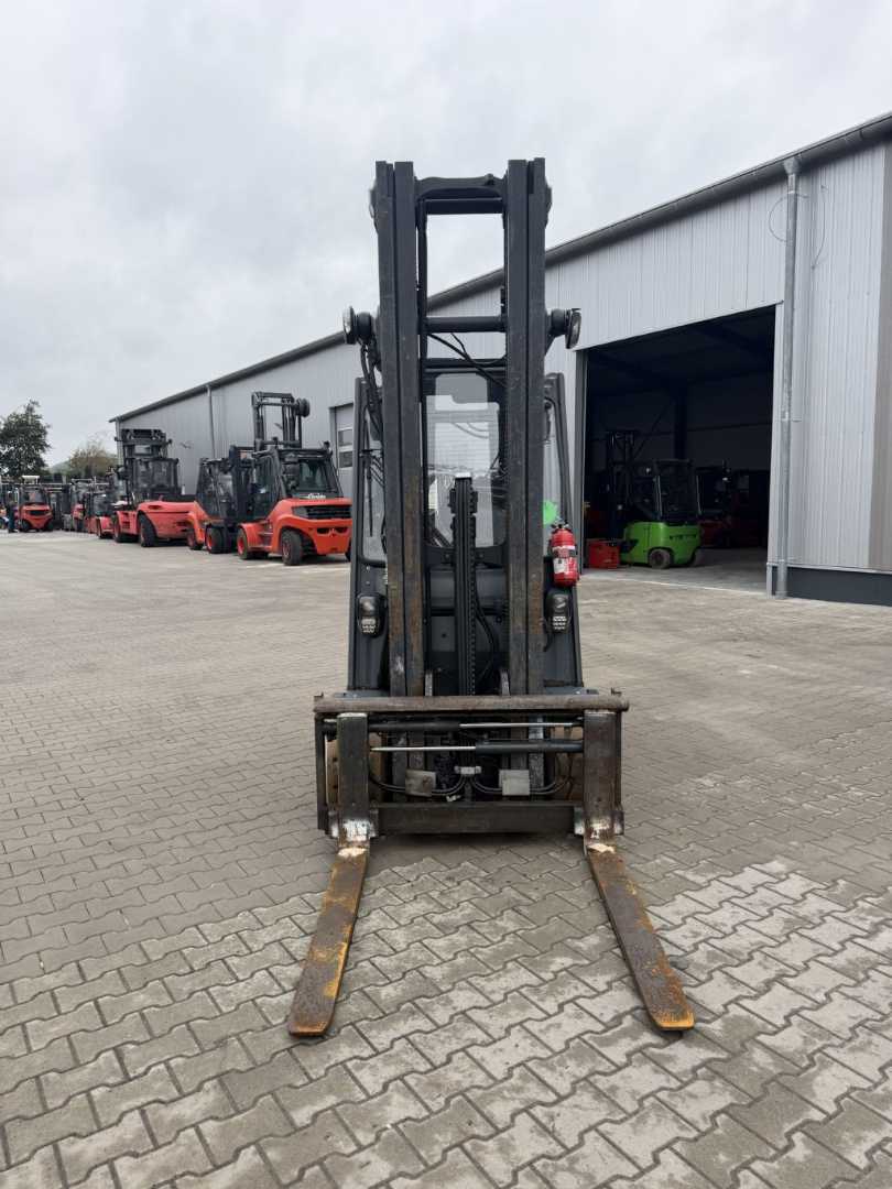 Used Forklift Linde E35HL-01 4 ratų šakinis krautuvas (Image 2) Used Forklift Linde E35HL-01 4 ratų šakinis krautuvas (Image 2)