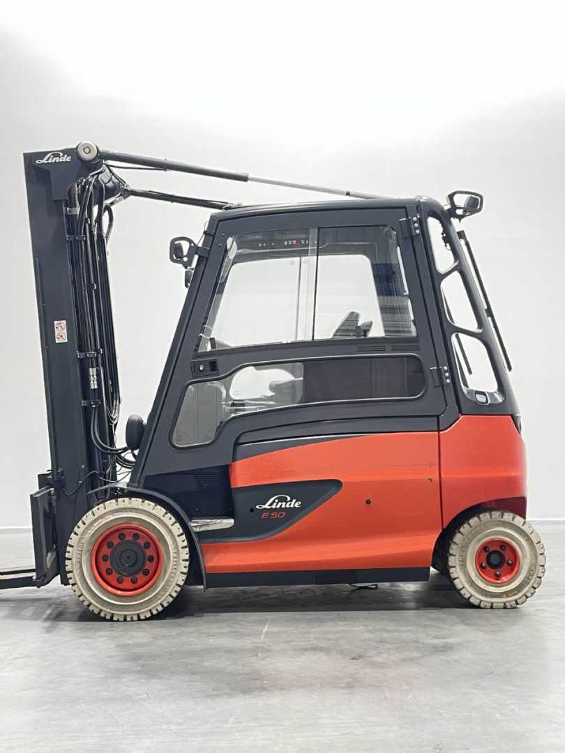 Used Forklift Linde E50HL-01-388 4 ratų šakinis krautuvas (Image 4) Used Forklift Linde E50HL-01-388 4 ratų šakinis krautuvas (Image 4)