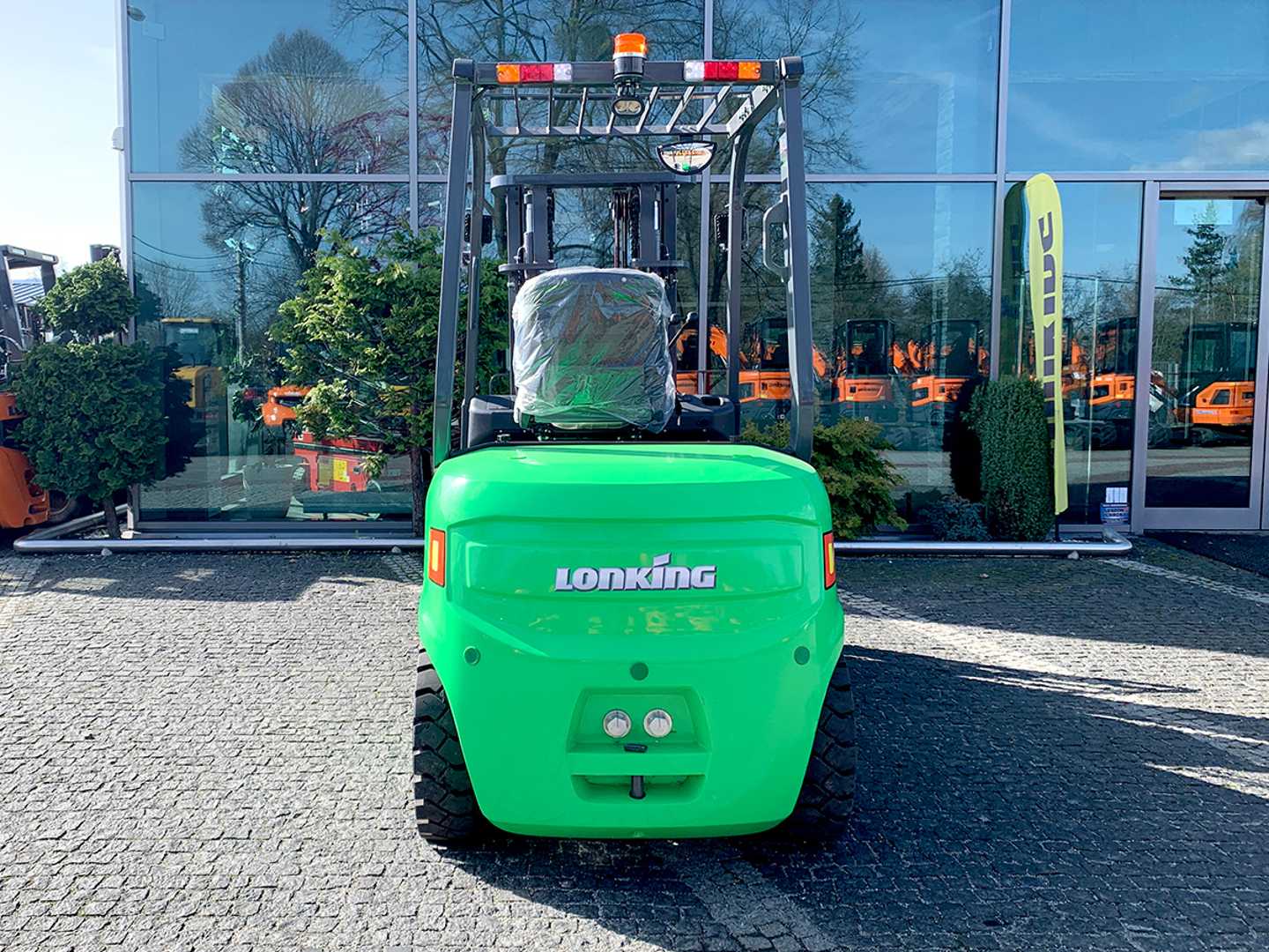 Used Forklift Lonking LG30BX Li-ion 4 ratų šakinis krautuvas (Image 4)