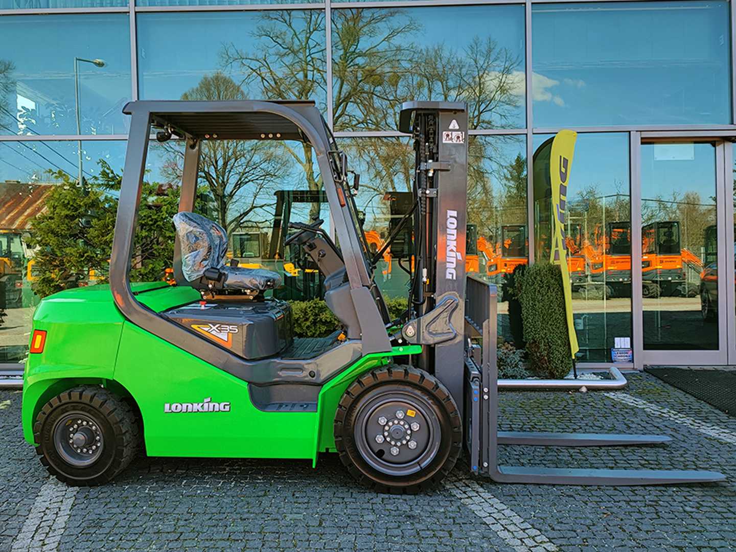Used Forklift Lonking LG35BX Li-ion 4 ratų šakinis krautuvas (Image 17)