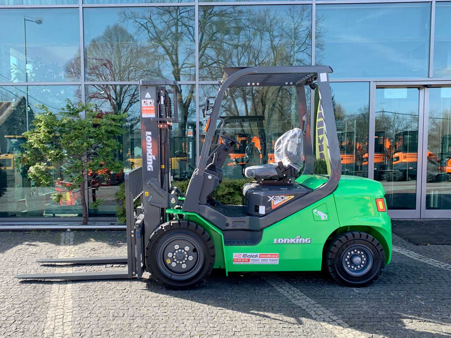 Used Forklift Lonking LG30BX Li-ion 4 ratų šakinis krautuvas (Image 15)
