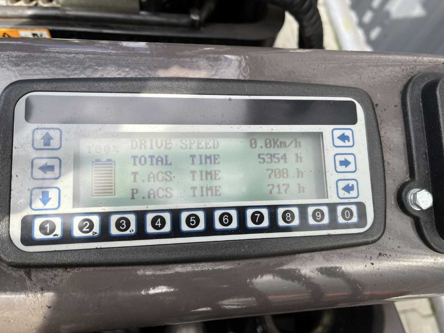 Used Forklift Manitou ME320 4 ratų šakinis krautuvas (Image 9)