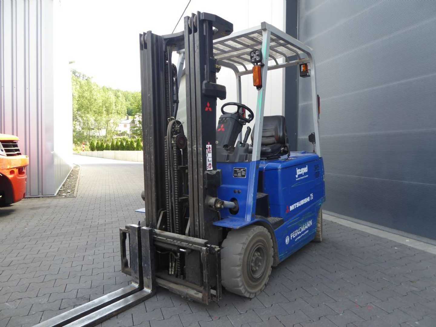 Used Forklift Mitsubishi FB25K-PAC 4 ratų šakinis krautuvas (Image 1)