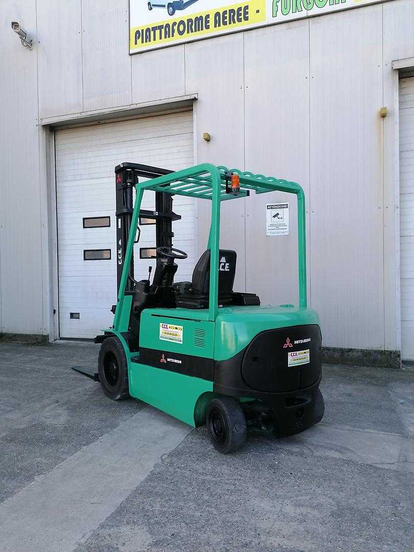 Used Forklift Mitsubishi FB30K 4 ratų šakinis krautuvas (Image 3) Used Forklift Mitsubishi FB30K 4 ratų šakinis krautuvas (Image 3)