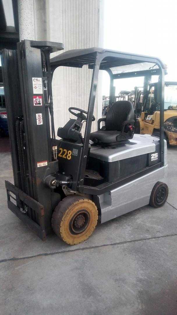 Used Forklift Nissan QX 25 4 ratų šakinis krautuvas (Image 1) Used Forklift Nissan QX 25 4 ratų šakinis krautuvas (Image 1)