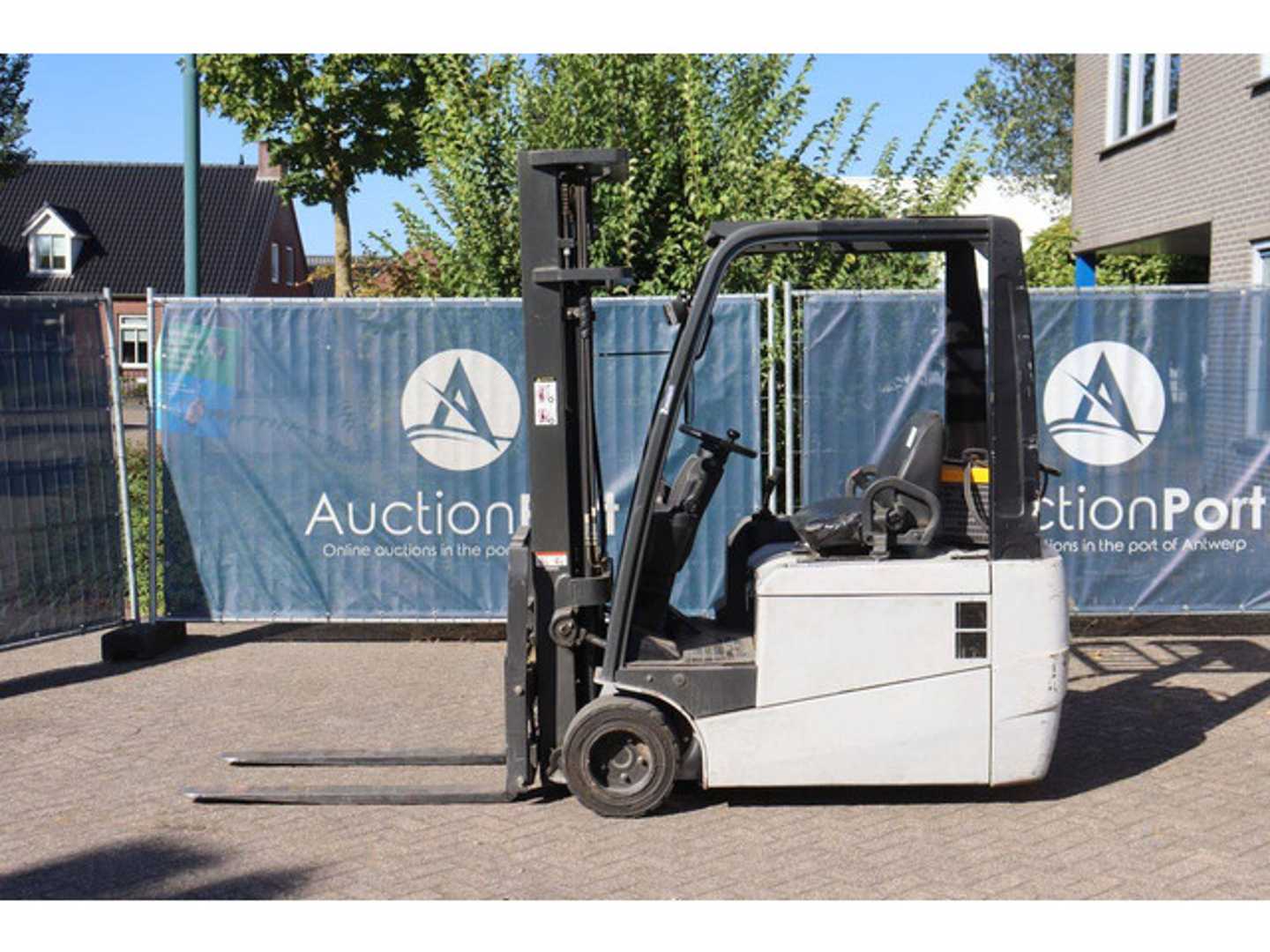 Used Forklift Nissan G1N1L18Q 4 ratų šakinis krautuvas (Image 2)