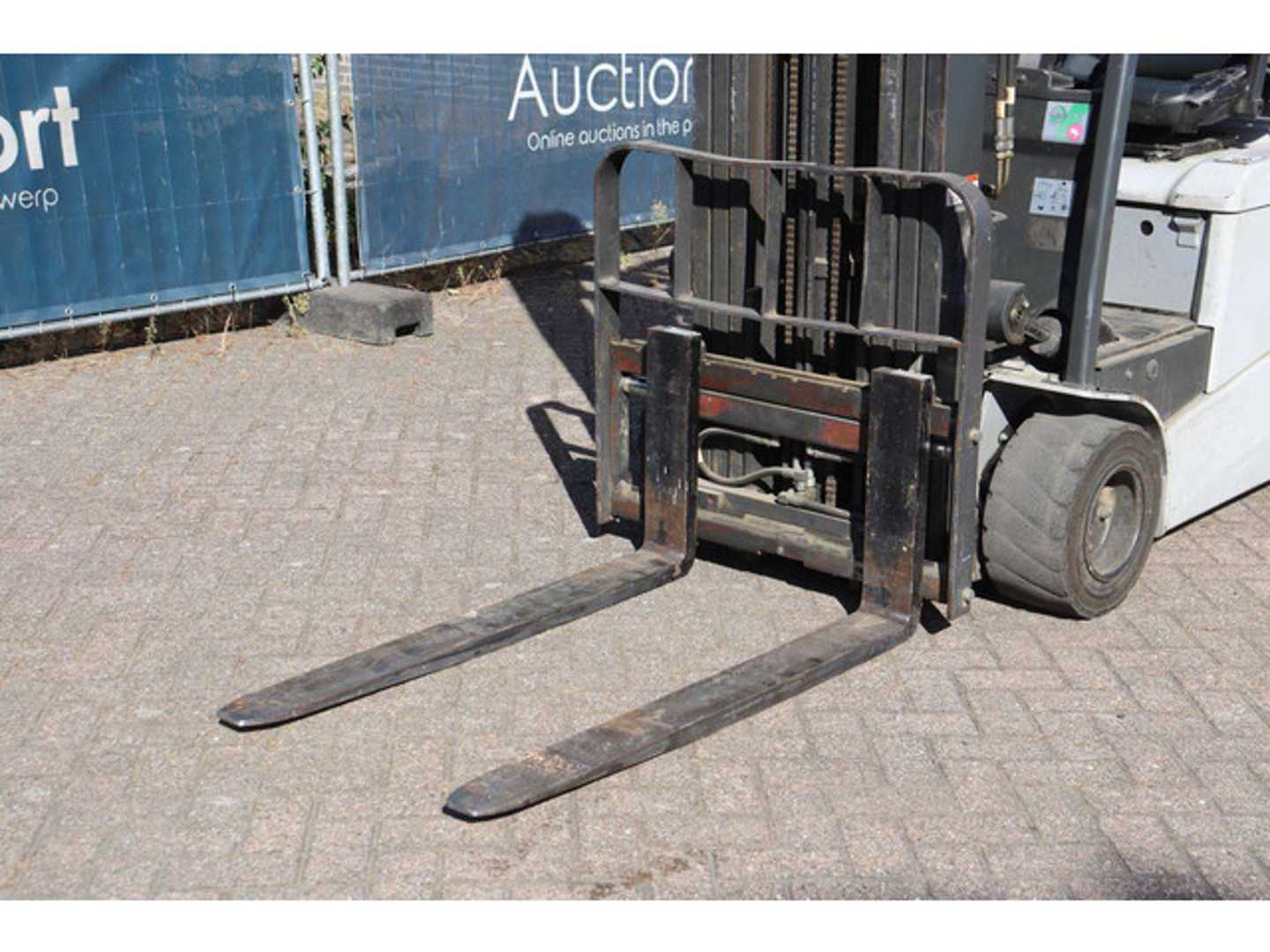 Used Forklift Nissan G1N1L18Q 4 ratų šakinis krautuvas (Image 10)