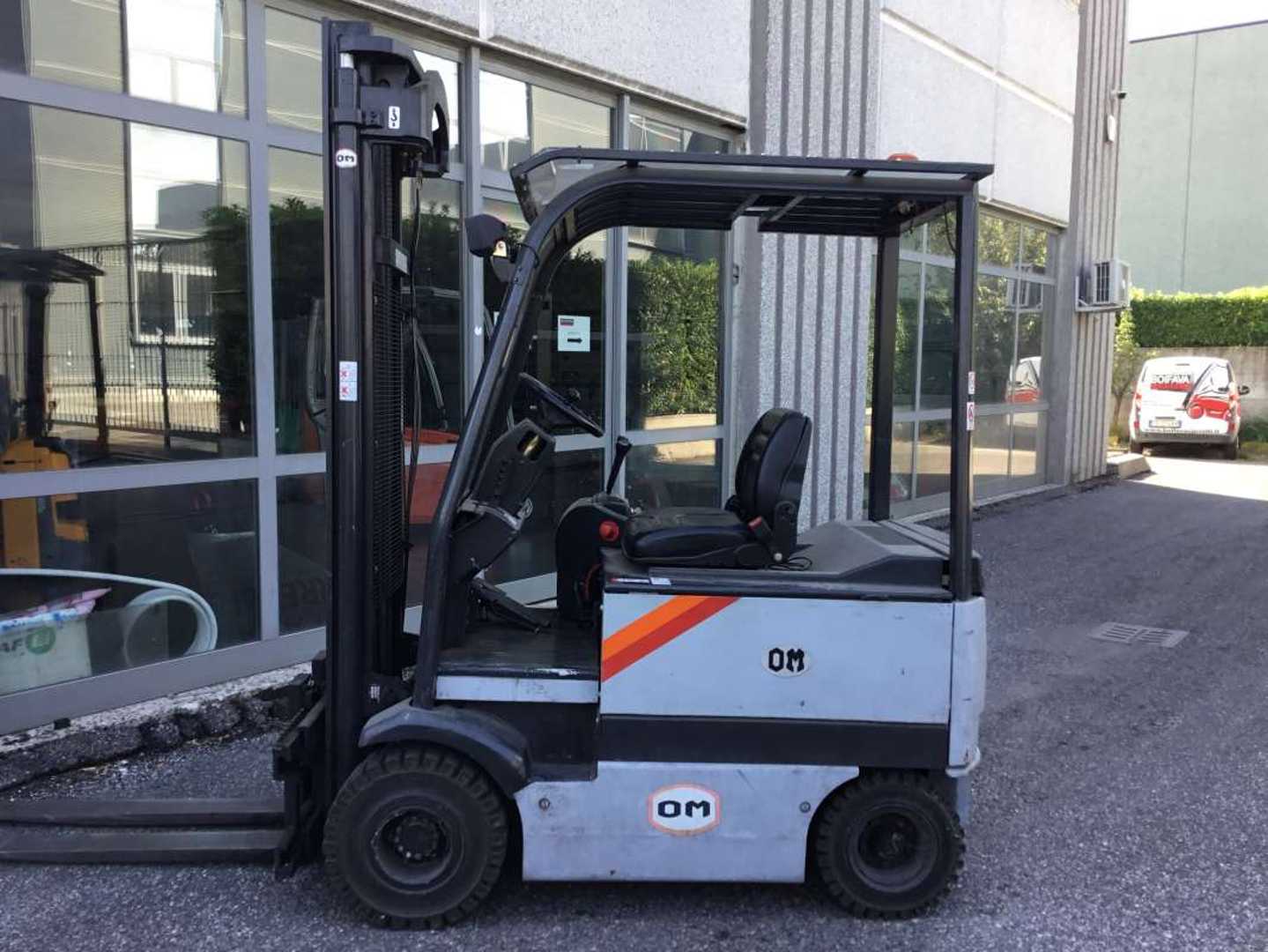 Used Forklift OM EU 20 4 ratų šakinis krautuvas (Image 3) Used Forklift OM EU 20 4 ratų šakinis krautuvas (Image 3)