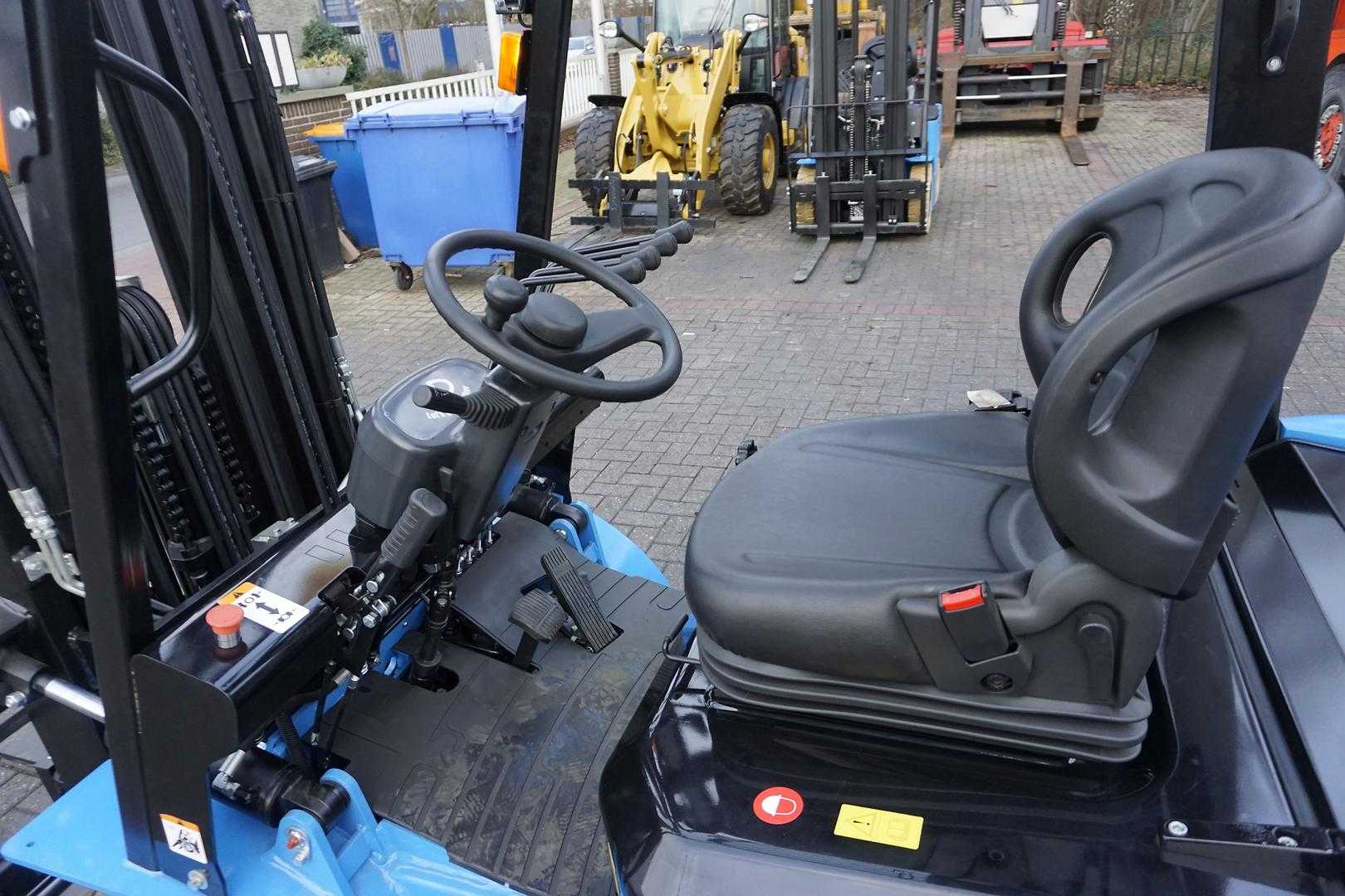 Used Forklift Other EFL 252 BL 4 ratų šakinis krautuvas (Image 7)