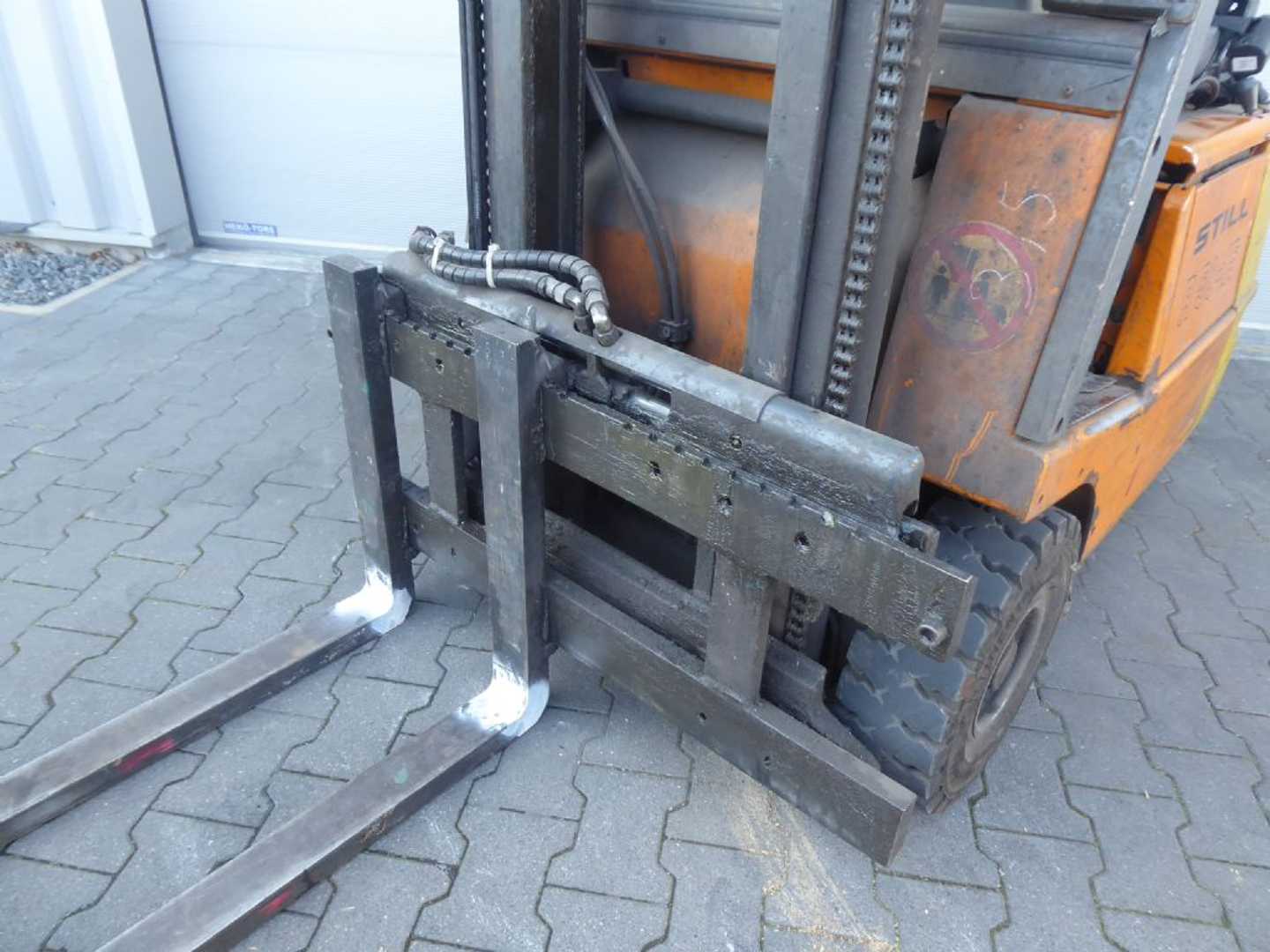 Used Forklift STILL R50-15 4 ratų šakinis krautuvas (Image 3) Used Forklift STILL R50-15 4 ratų šakinis krautuvas (Image 3)