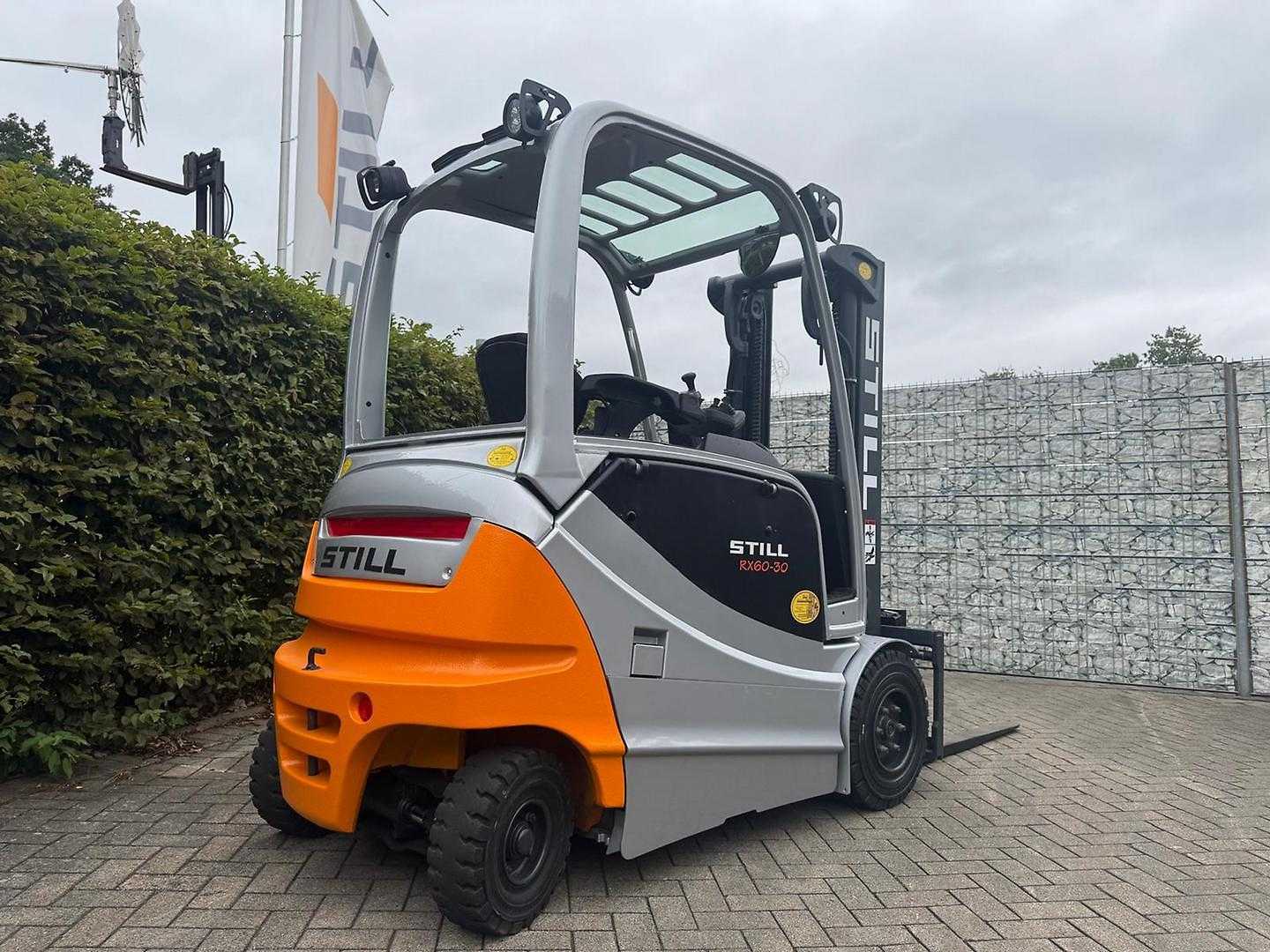 Used Forklift STILL RX 60 - 30 4 ratų šakinis krautuvas (Image 1)