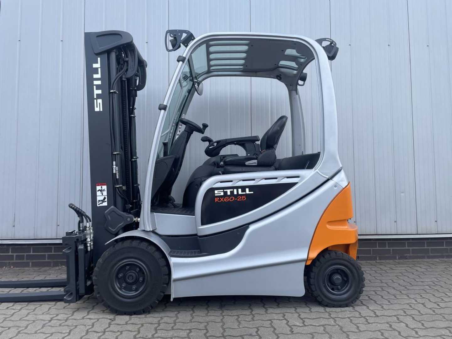 Used Forklift STILL RX60-25 | Batterie 94% 4 ratų šakinis krautuvas (Image 7)