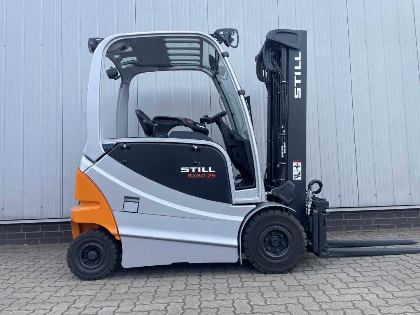 Used Forklift STILL RX60-25 | Batterie 94% 4 ratų šakinis krautuvas (Image 8)