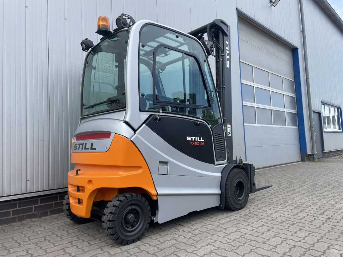 Used Forklift STILL RX60-25 | Batterie 86% 4 ratų šakinis krautuvas (Image 3)