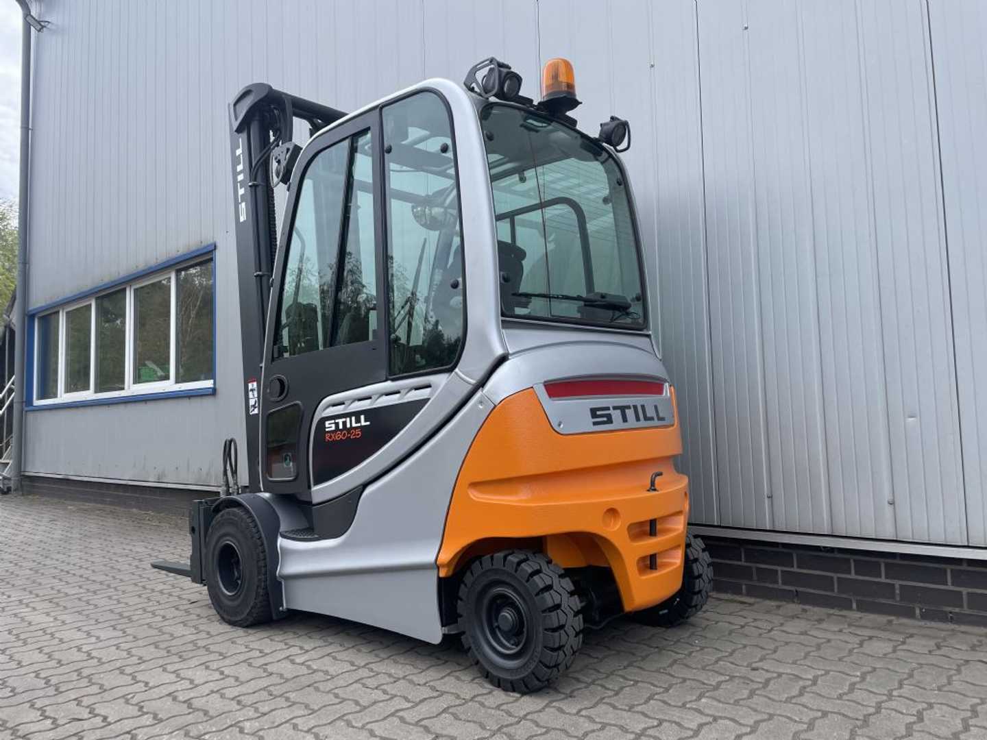 Used Forklift STILL RX60-25 | Batterie 86% 4 ratų šakinis krautuvas (Image 5)