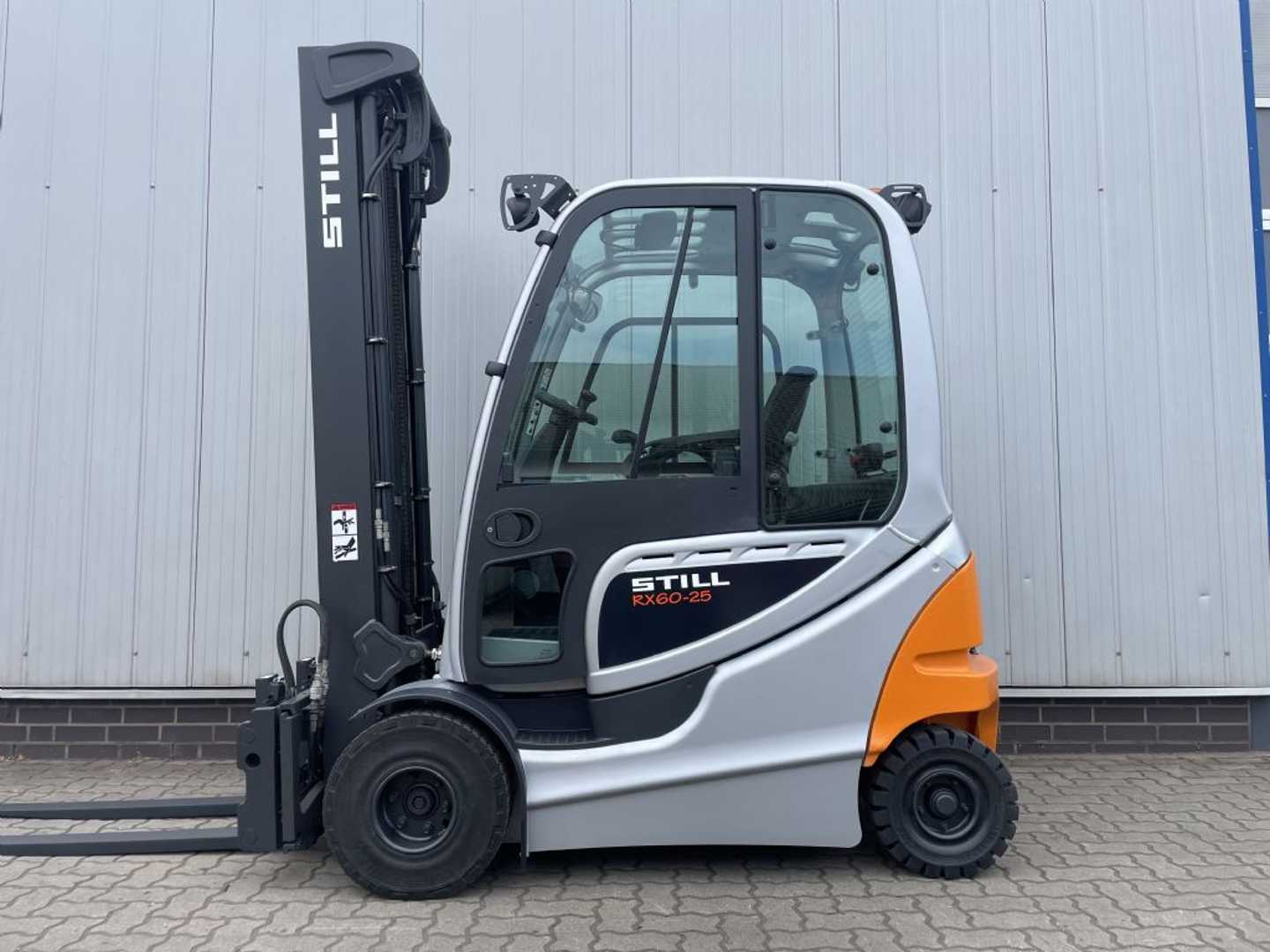 Used Forklift STILL RX60-25 | Batterie 86% 4 ratų šakinis krautuvas (Image 6)