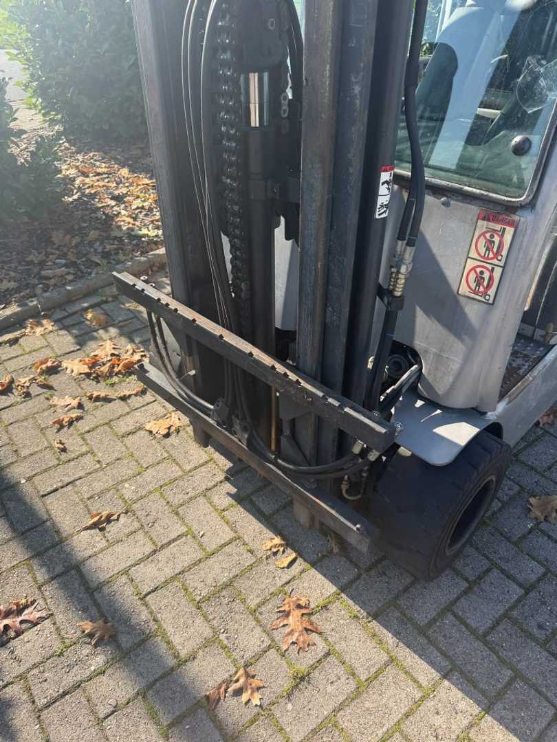 Used Forklift STILL RX20-20P 4 ratų šakinis krautuvas (Image 3) Used Forklift STILL RX20-20P 4 ratų šakinis krautuvas (Image 3)