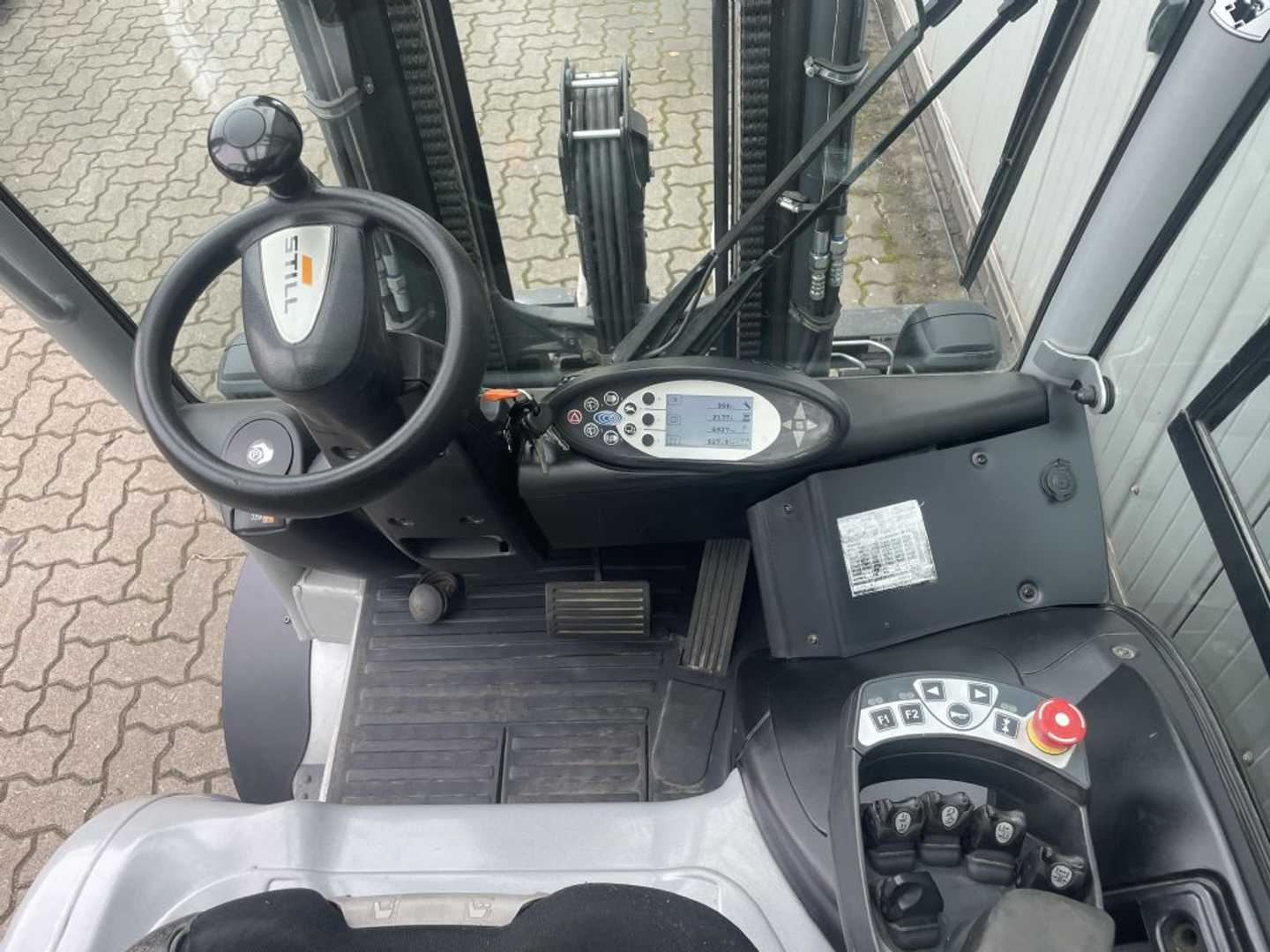 Used Forklift STILL RX60-30L/600 | Nur 2.175 Bst. 4 ratų šakinis krautuvas (Image 8)