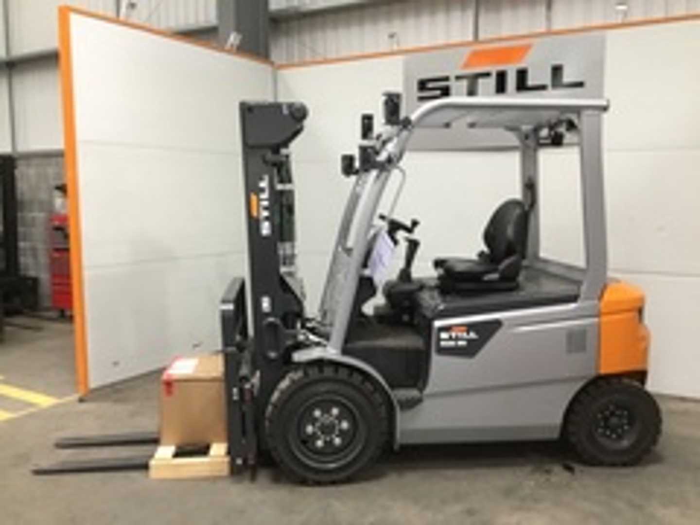 Used Forklift STILL RCE30 4 ratų šakinis krautuvas (Image 3)