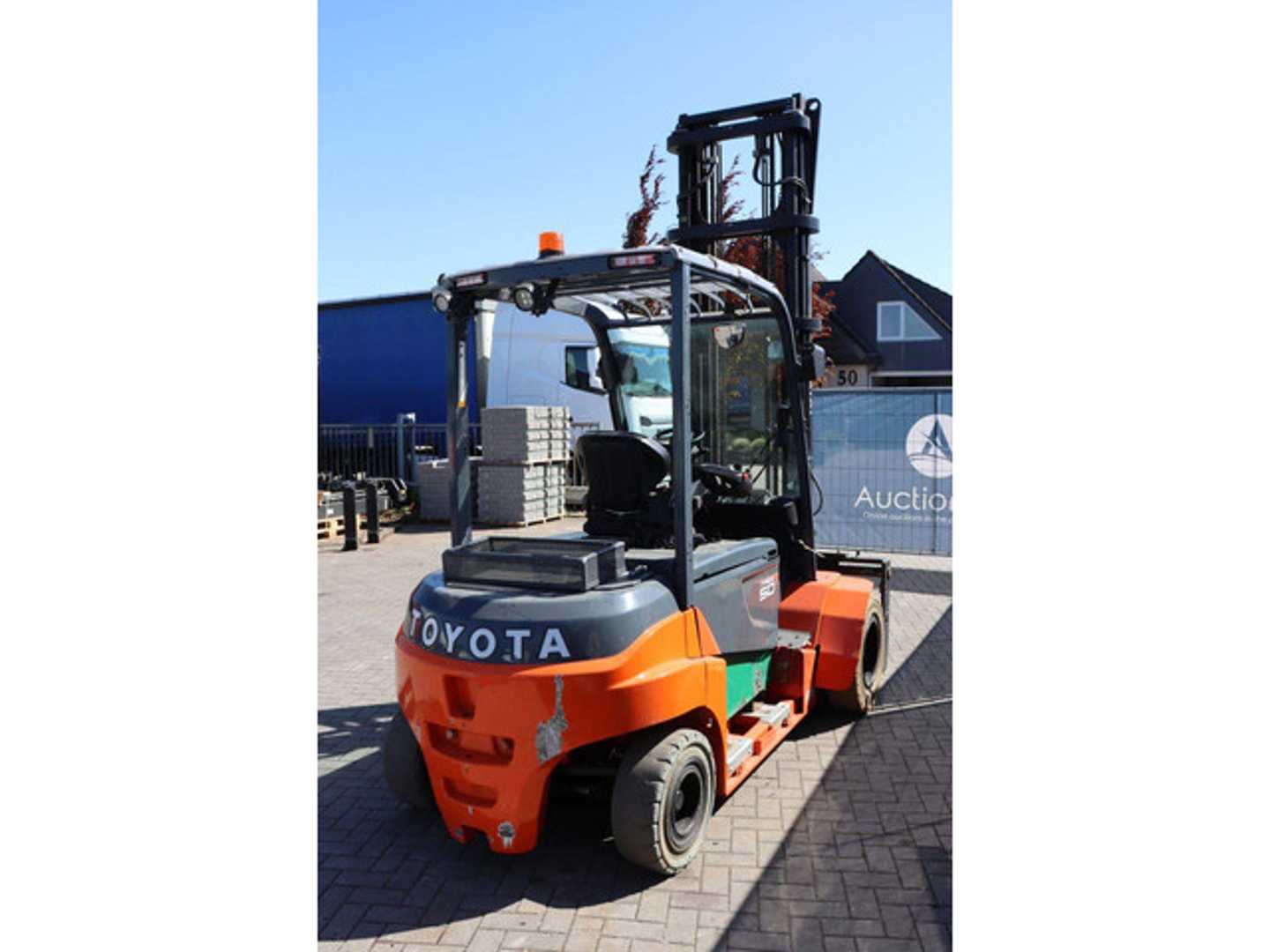 Used Forklift Toyota 8FBMT50 4 ratų šakinis krautuvas (Image 6)