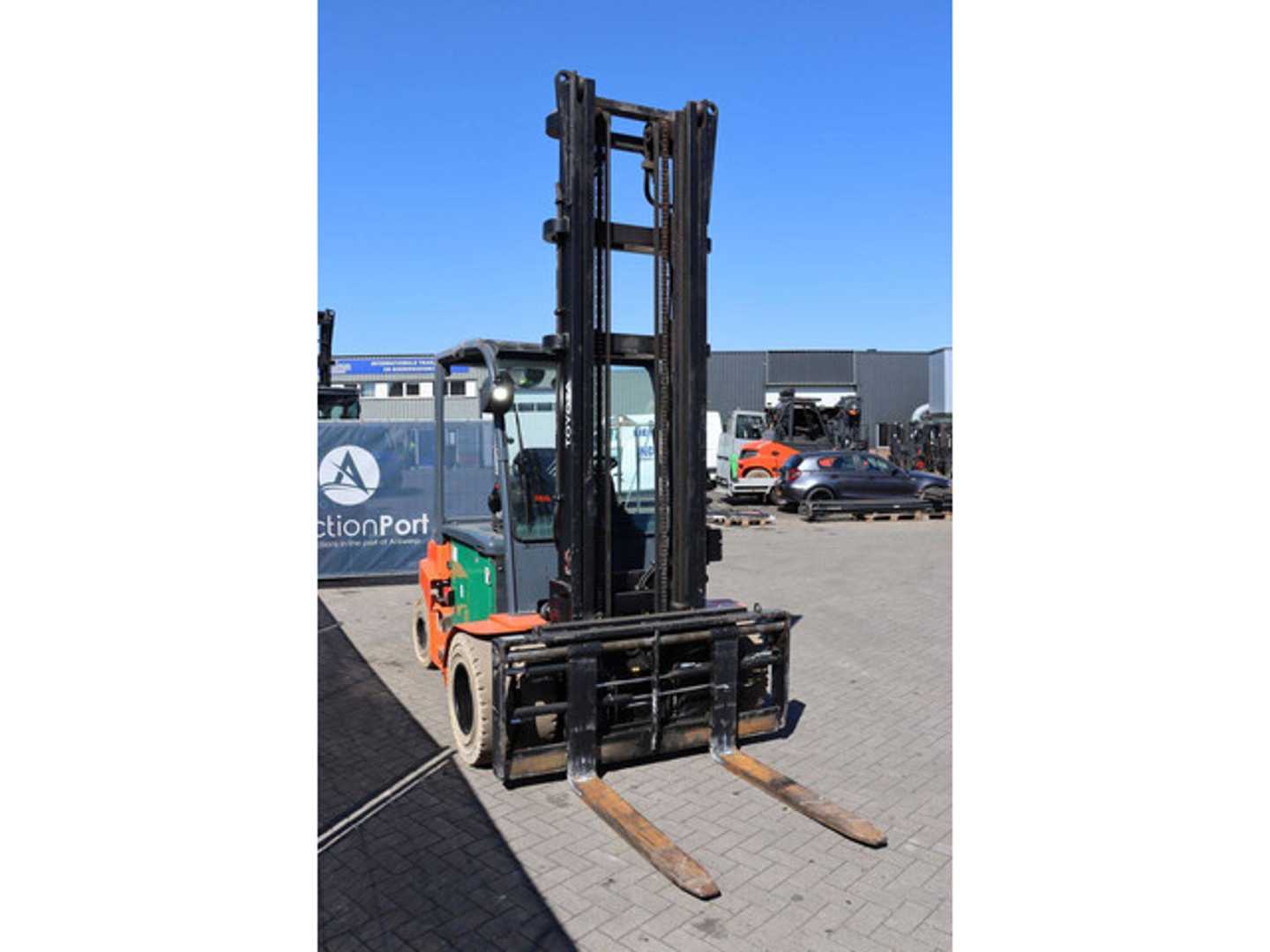 Used Forklift Toyota 8FBMT50 4 ratų šakinis krautuvas (Image 7)